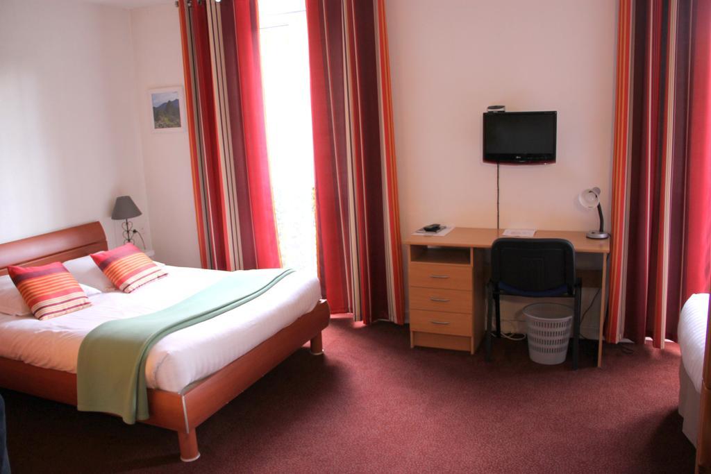 Agape Hotel Niort- Bessines Exterior foto